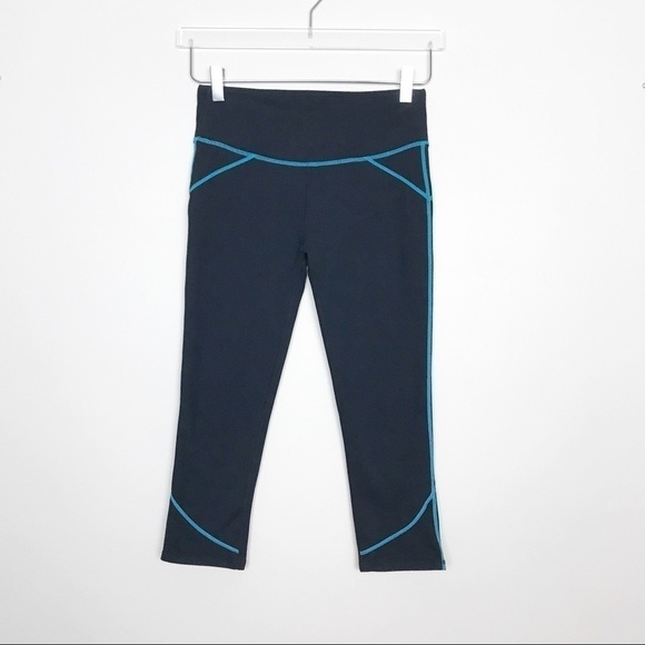 Fabletics Lima Capri Style 393080-47 Black Blue XS - Picture 2 of 8